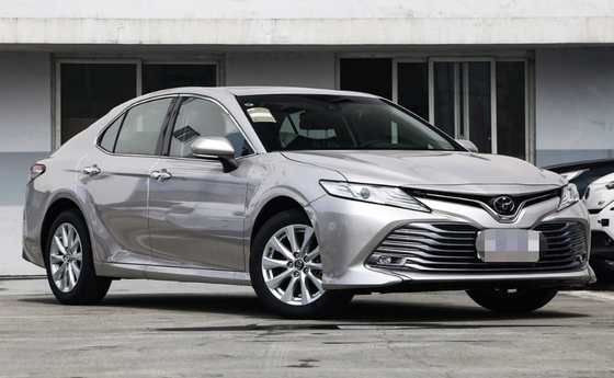 New/Used Cars Supplier Toyota Camry 2019 2.0G Upgrade Medium Car 5 Seats Gasoline China Professional Vehicle Exporter
